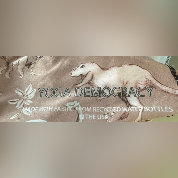 NWT. Yoga Democracy. Stokasaurus Printed Yoga Leggings Extra Long (32"). XS - Picture 11 of 15